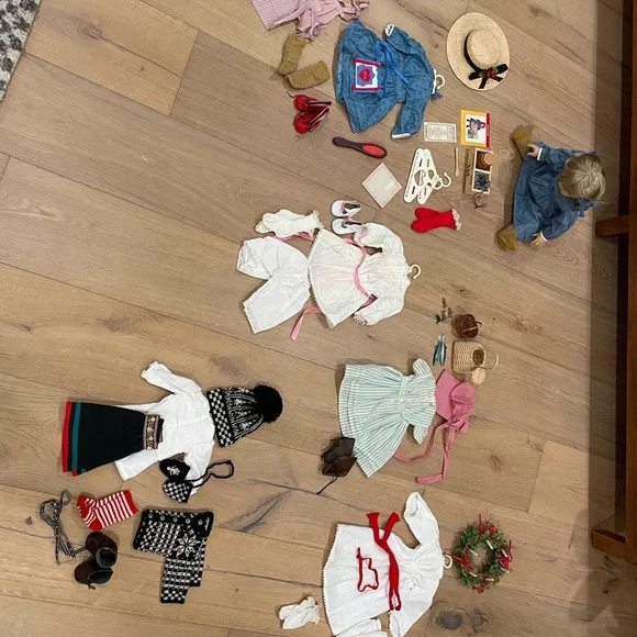 American Girl Kirsten Doll with Multiple outfits, accessories… - Picture 3 of 11